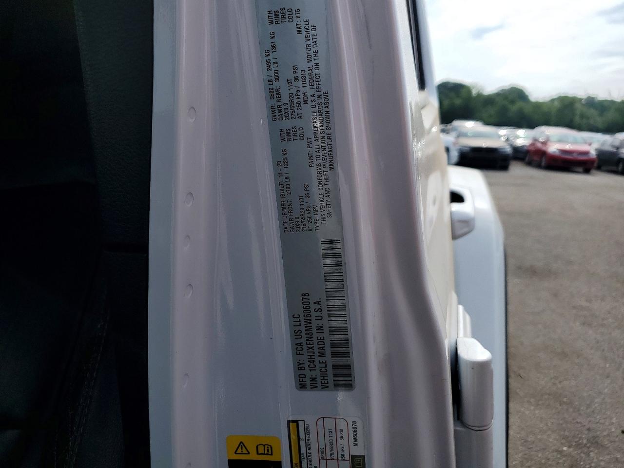 https://f005.backblazeb2.com/file/img-partshotlines-com/Inventory/NE228/Vehicle/143892_12.jpg