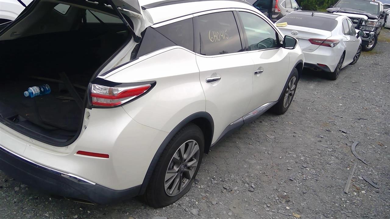 https://f005.backblazeb2.com/file/img-partshotlines-com/Inventory/NE228/Vehicle/143924_11.jpg