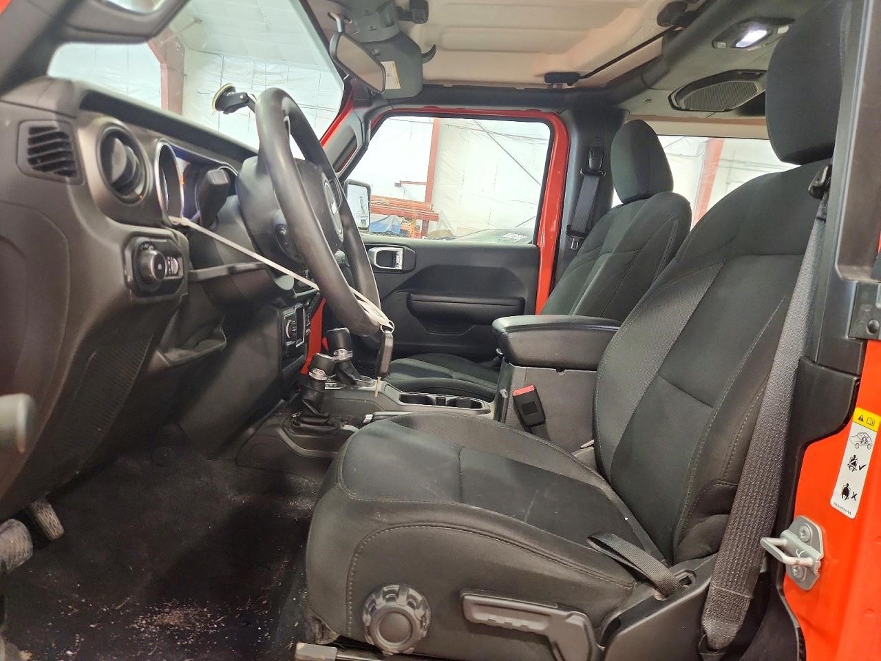 https://f005.backblazeb2.com/file/img-partshotlines-com/Inventory/NE228/Vehicle/143980_07.jpg