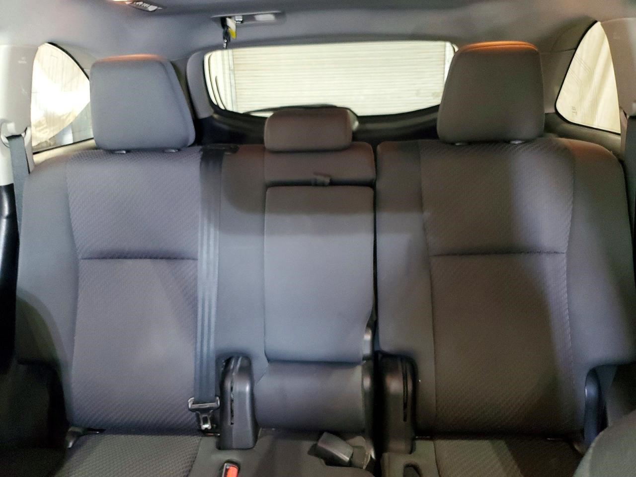Vehicle/143982_10.jpg