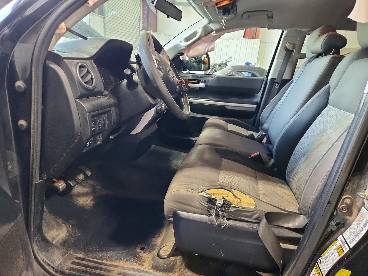 https://f005.backblazeb2.com/file/img-partshotlines-com/Inventory/NE228/Vehicle/143984_07.jpg
