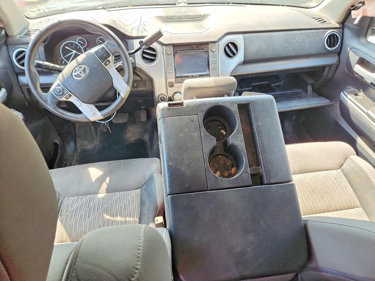https://f005.backblazeb2.com/file/img-partshotlines-com/Inventory/NE228/Vehicle/143984_08.jpg