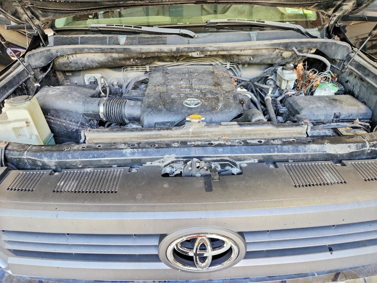 https://f005.backblazeb2.com/file/img-partshotlines-com/Inventory/NE228/Vehicle/143984_12.jpg