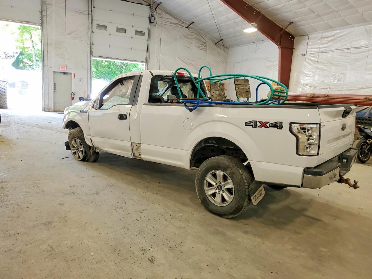 https://f005.backblazeb2.com/file/img-partshotlines-com/Inventory/NE228/Vehicle/144027_02.jpg
