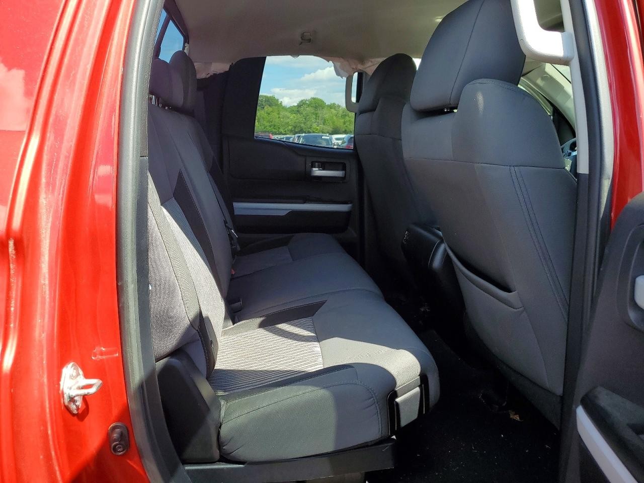 https://f005.backblazeb2.com/file/img-partshotlines-com/Inventory/NE228/Vehicle/144040_10.jpg