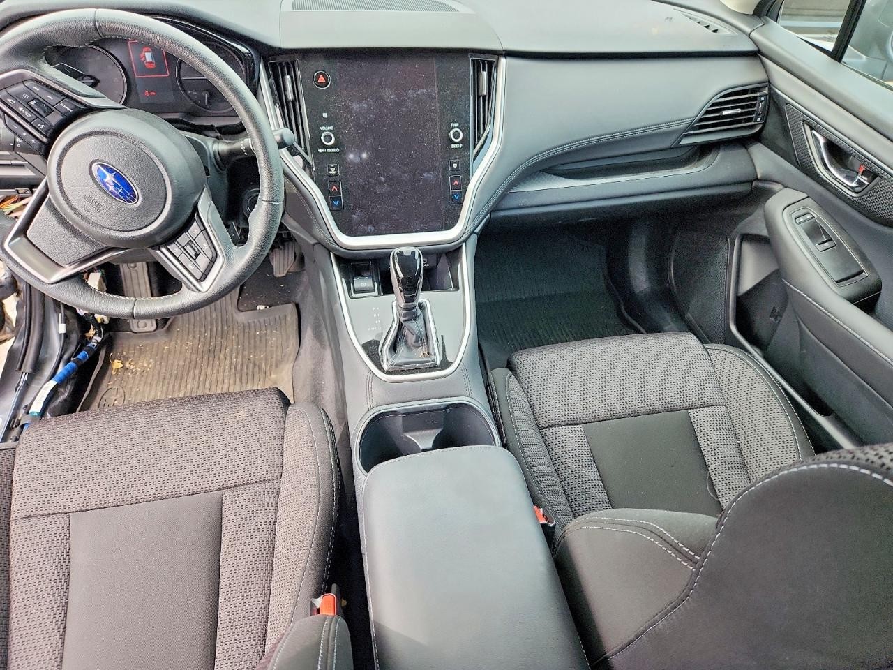Vehicle/144052_08.jpg