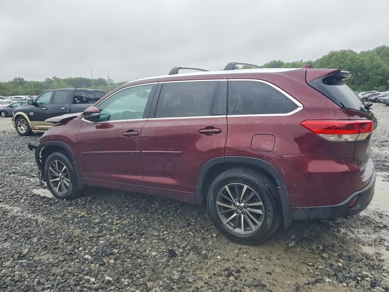 Vehicle/144065_02.jpg