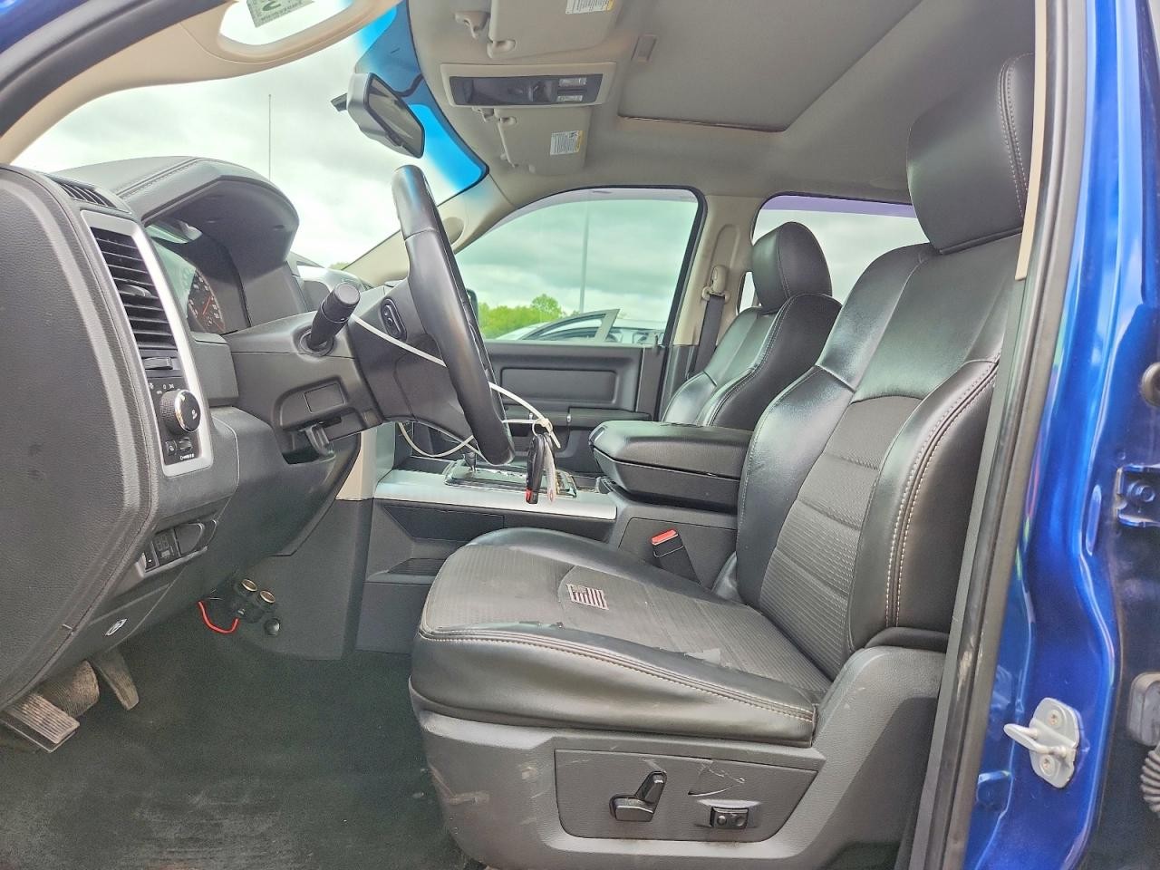 https://f005.backblazeb2.com/file/img-partshotlines-com/Inventory/NE228/Vehicle/144165_07.jpg