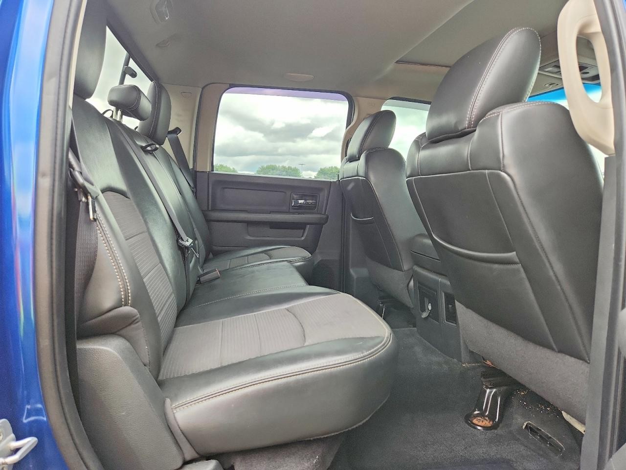 https://f005.backblazeb2.com/file/img-partshotlines-com/Inventory/NE228/Vehicle/144165_10.jpg