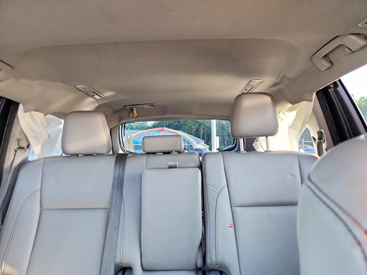 Vehicle/144224_10.jpg
