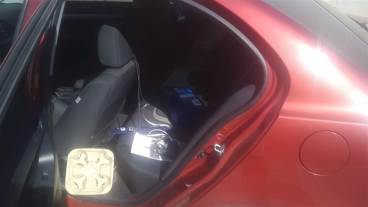https://f005.backblazeb2.com/file/img-partshotlines-com/Inventory/NE229/Vehicle/18723_08.jpg