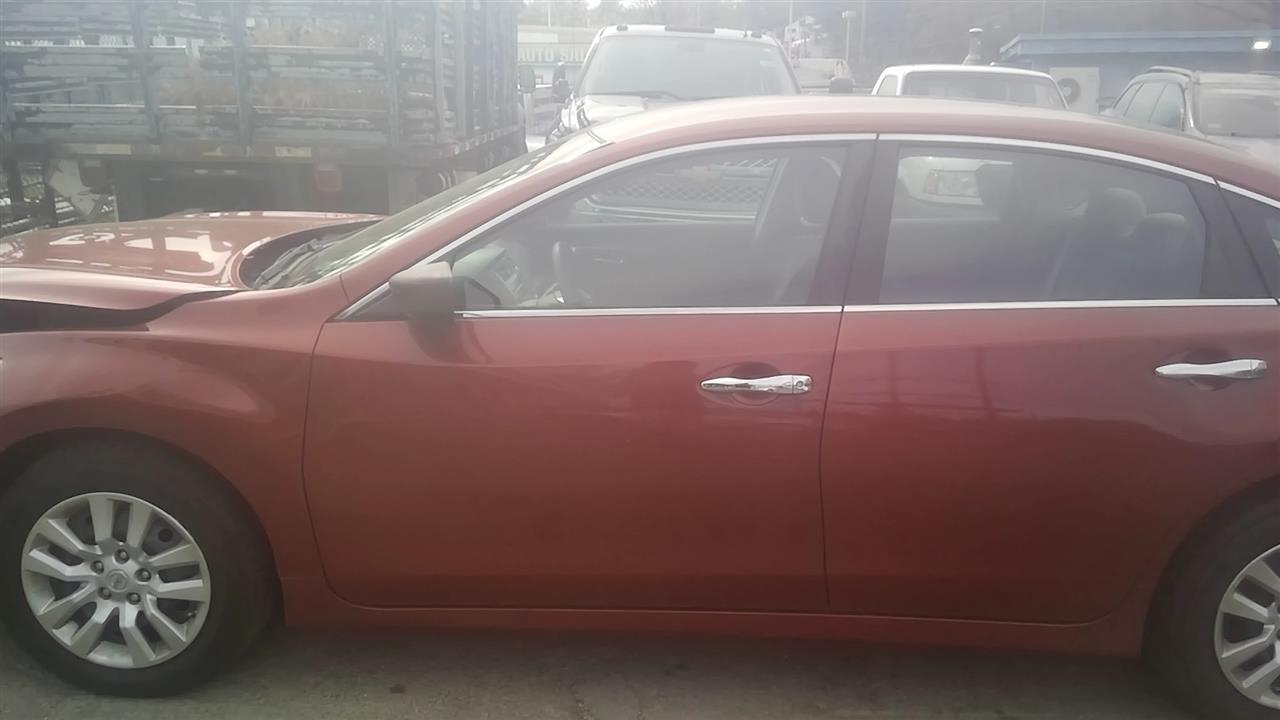 https://f005.backblazeb2.com/file/img-partshotlines-com/Inventory/NE229/Vehicle/19919_01.jpg