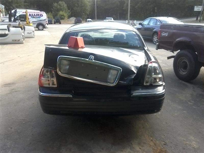https://f005.backblazeb2.com/file/img-partshotlines-com/Inventory/NE231/Vehicle/12273_08.jpg
