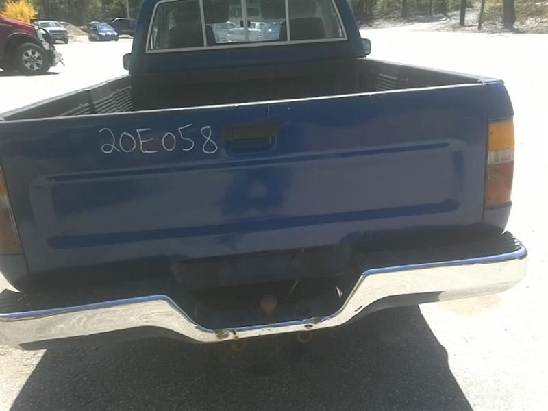 https://f005.backblazeb2.com/file/img-partshotlines-com/Inventory/NE231/Vehicle/15216_08.jpg
