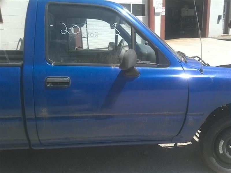 https://f005.backblazeb2.com/file/img-partshotlines-com/Inventory/NE231/Vehicle/15216_10.jpg