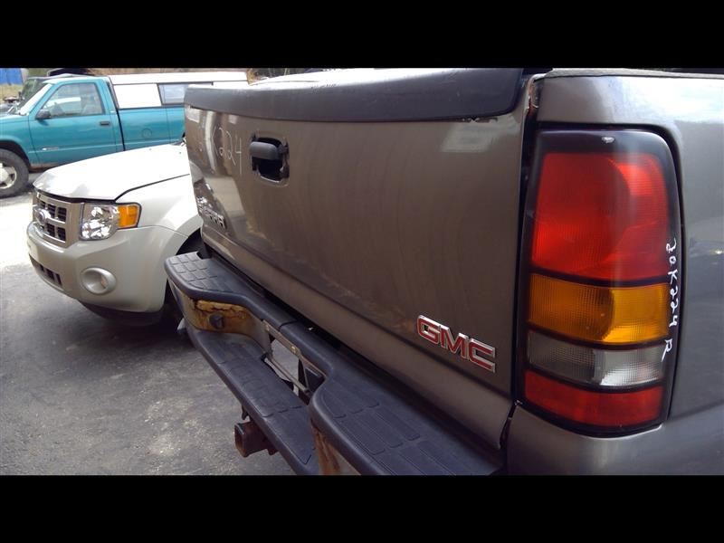 https://f005.backblazeb2.com/file/img-partshotlines-com/Inventory/NE231/Vehicle/15753_10.jpg