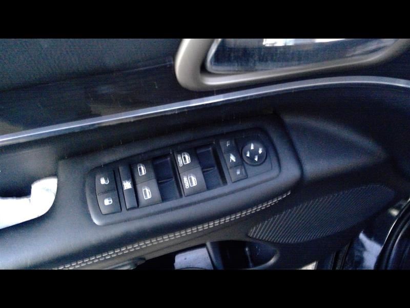 https://f005.backblazeb2.com/file/img-partshotlines-com/Inventory/NE231/Vehicle/15833_07.jpg