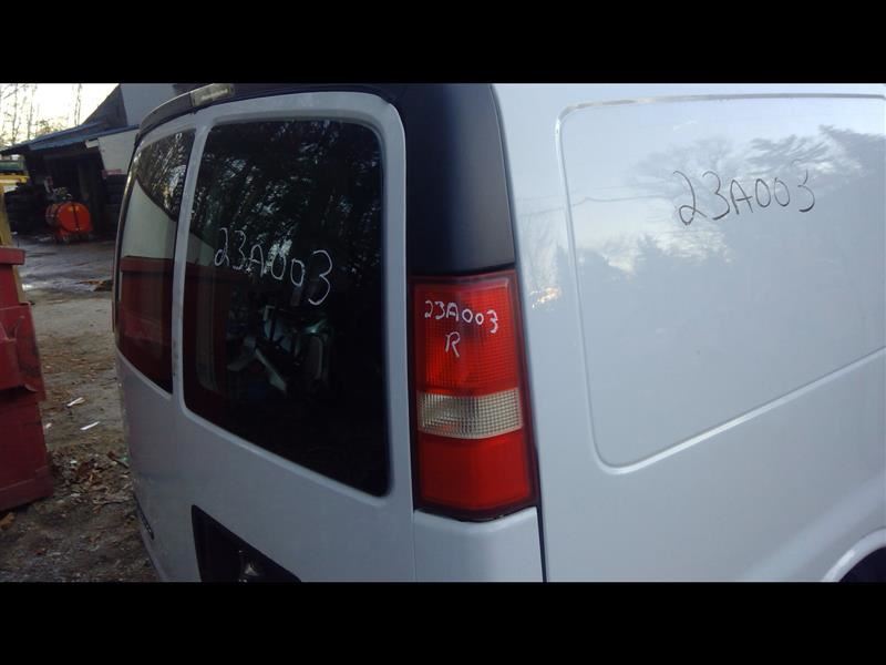 https://f005.backblazeb2.com/file/img-partshotlines-com/Inventory/NE231/Vehicle/17129_11.jpg