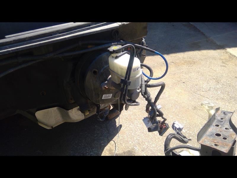 https://f005.backblazeb2.com/file/img-partshotlines-com/Inventory/NE231/Vehicle/17348_03.jpg