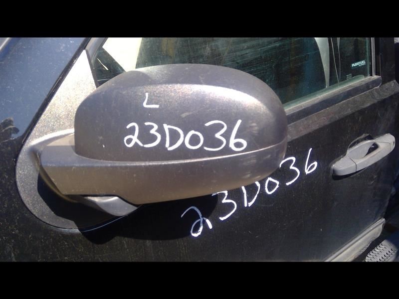 https://f005.backblazeb2.com/file/img-partshotlines-com/Inventory/NE231/Vehicle/17348_04.jpg