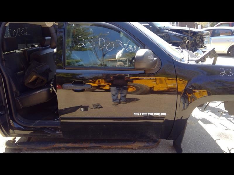 https://f005.backblazeb2.com/file/img-partshotlines-com/Inventory/NE231/Vehicle/17348_12.jpg