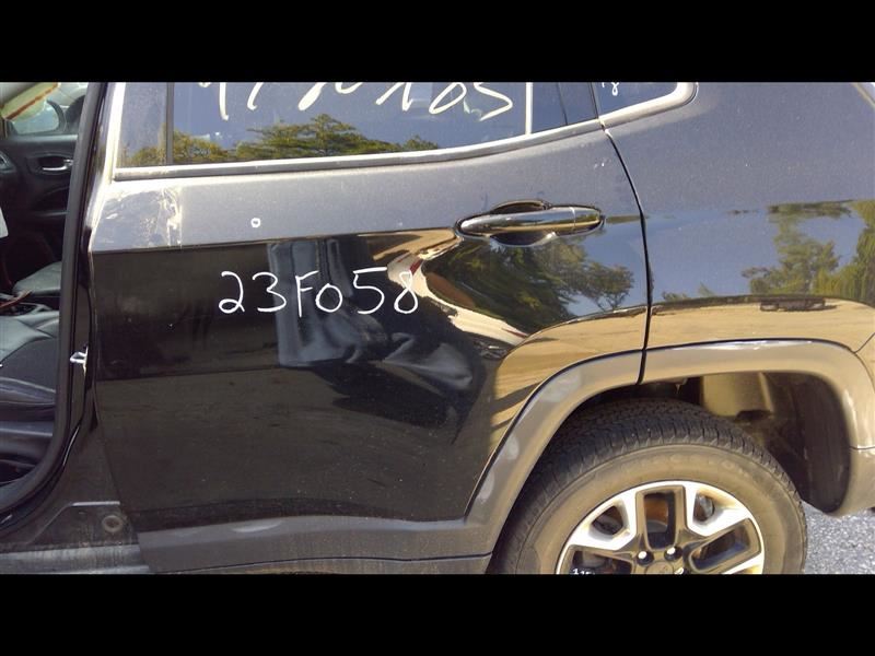 https://f005.backblazeb2.com/file/img-partshotlines-com/Inventory/NE231/Vehicle/17446_12.jpg