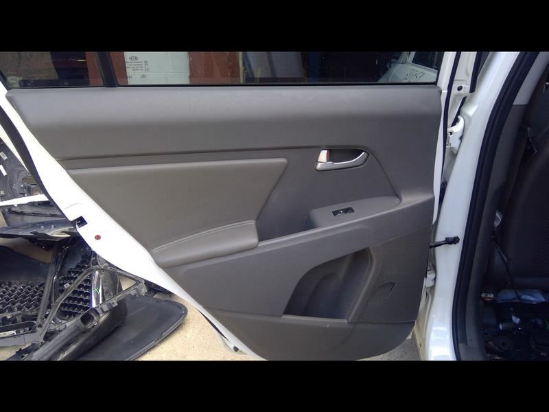 https://f005.backblazeb2.com/file/img-partshotlines-com/Inventory/NE231/Vehicle/17447_12.jpg
