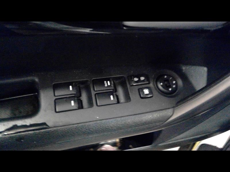 https://f005.backblazeb2.com/file/img-partshotlines-com/Inventory/NE231/Vehicle/17618_08.jpg