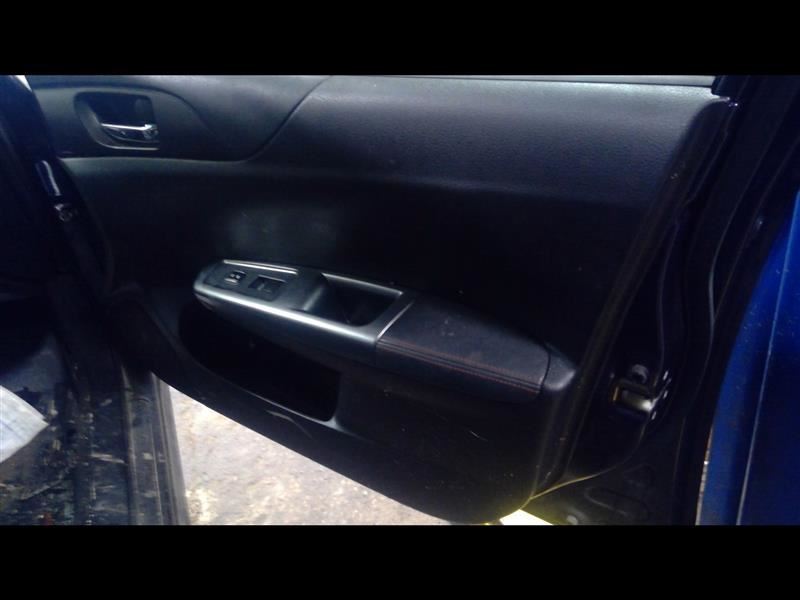 https://f005.backblazeb2.com/file/img-partshotlines-com/Inventory/NE231/Vehicle/18028_09.jpg