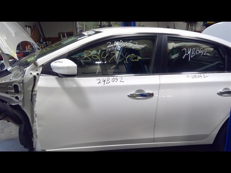 https://f005.backblazeb2.com/file/img-partshotlines-com/Inventory/NE231/Vehicle/18045_06.jpg