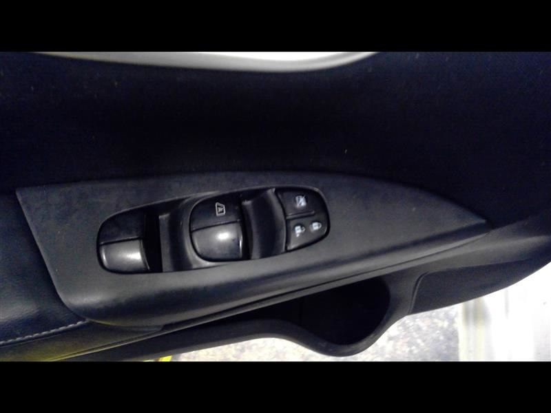 https://f005.backblazeb2.com/file/img-partshotlines-com/Inventory/NE231/Vehicle/18045_08.jpg