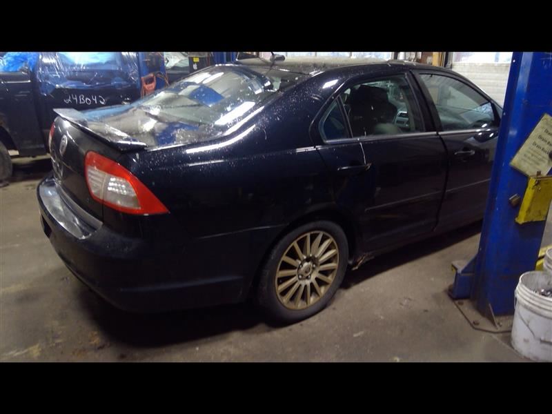 https://f005.backblazeb2.com/file/img-partshotlines-com/Inventory/NE231/Vehicle/18058_09.jpg