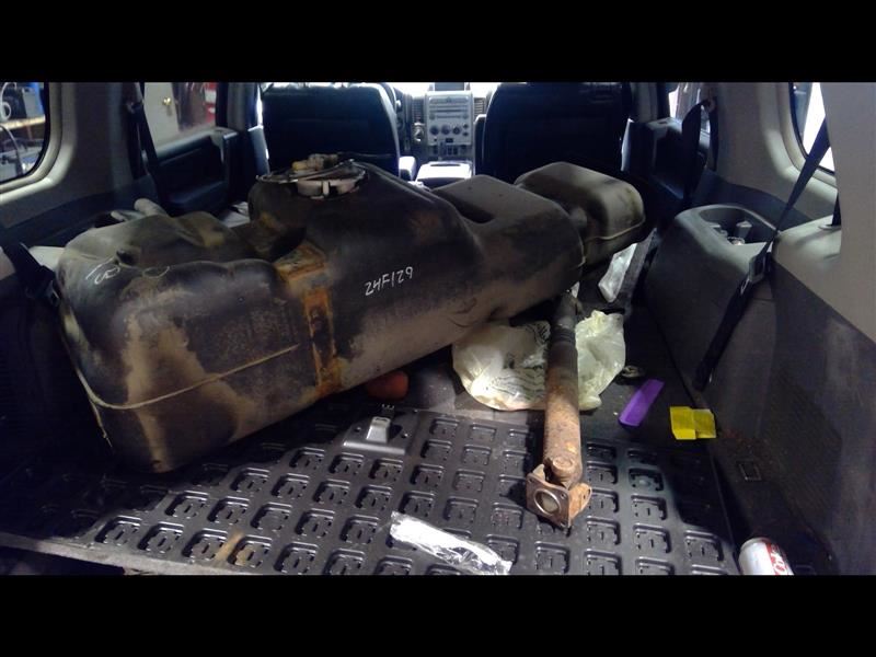 https://f005.backblazeb2.com/file/img-partshotlines-com/Inventory/NE231/Vehicle/18255_12.jpg