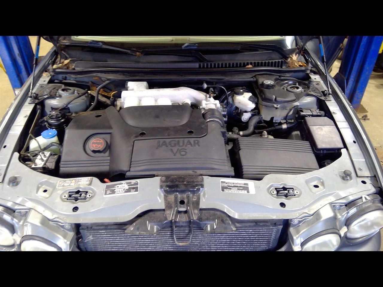 https://f005.backblazeb2.com/file/img-partshotlines-com/Inventory/NE231/Vehicle/18618_03.jpg