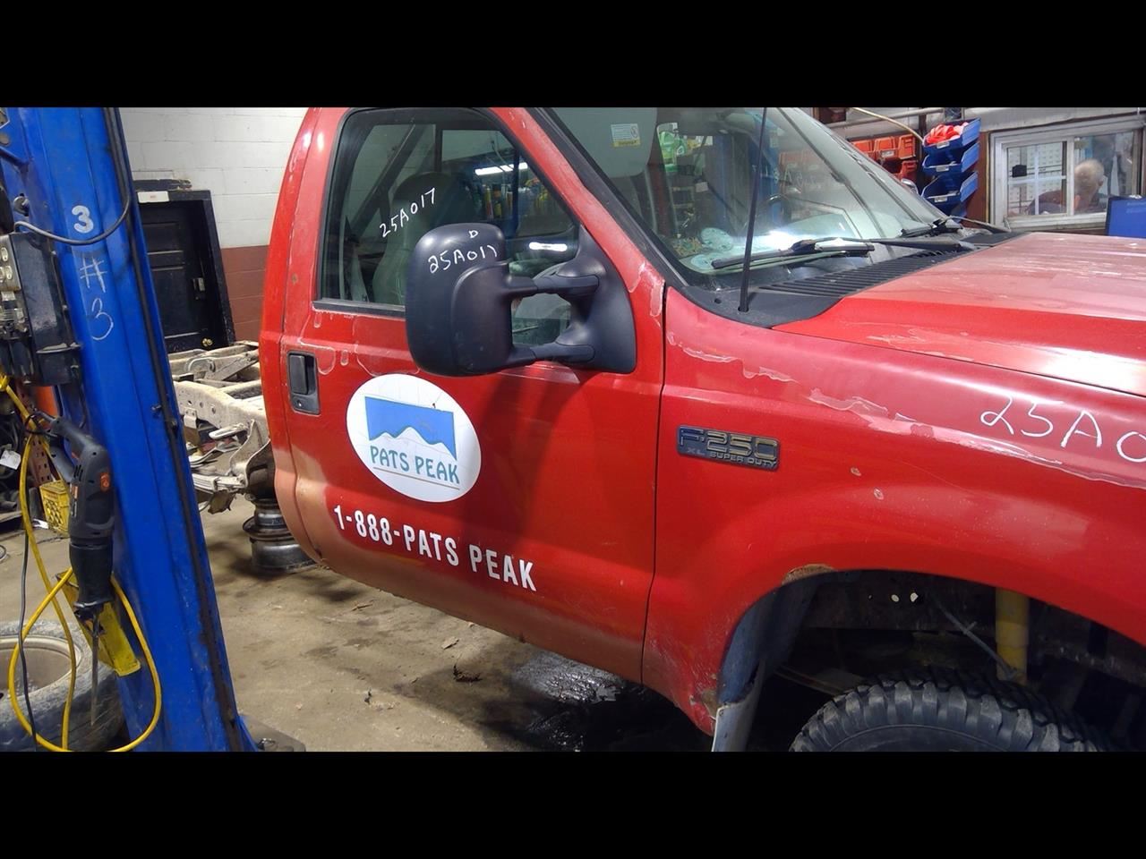 https://f005.backblazeb2.com/file/img-partshotlines-com/Inventory/NE231/Vehicle/18643_12.jpg