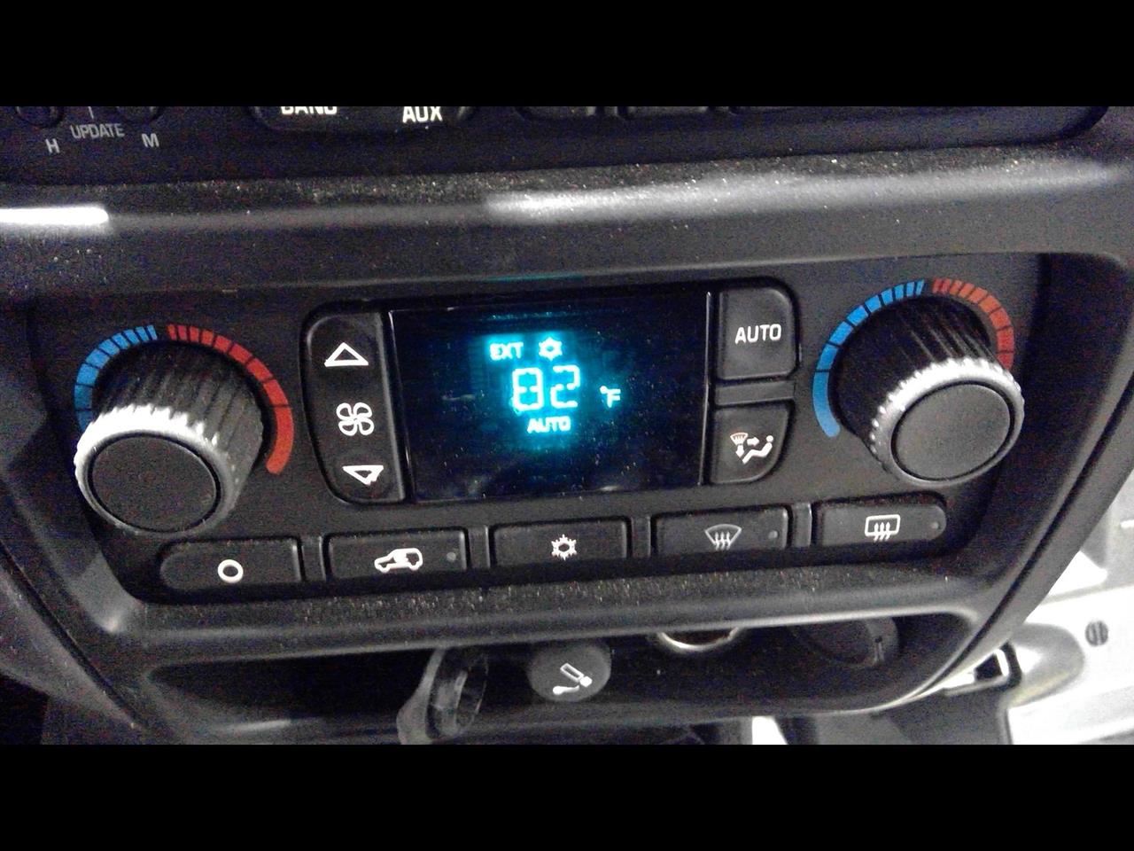 https://f005.backblazeb2.com/file/img-partshotlines-com/Inventory/NE231/Vehicle/18659_09.jpg