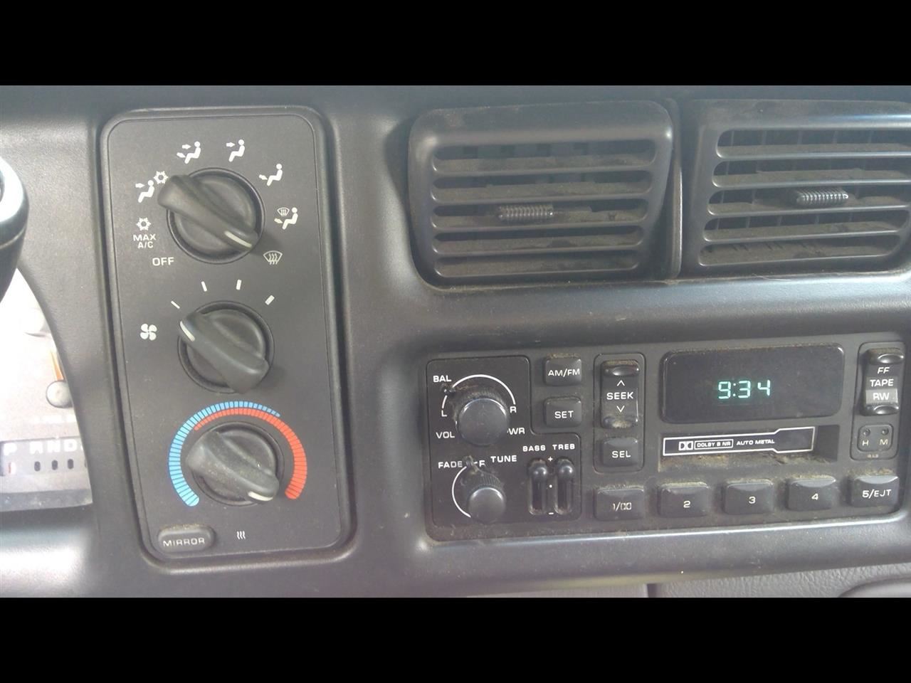 https://f005.backblazeb2.com/file/img-partshotlines-com/Inventory/NE231/Vehicle/18703_05.jpg