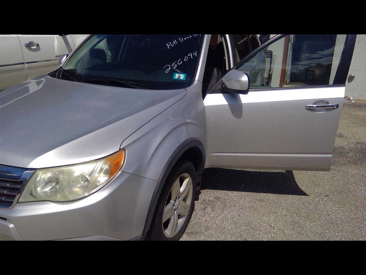https://f005.backblazeb2.com/file/img-partshotlines-com/Inventory/NE231/Vehicle/18907_06.jpg