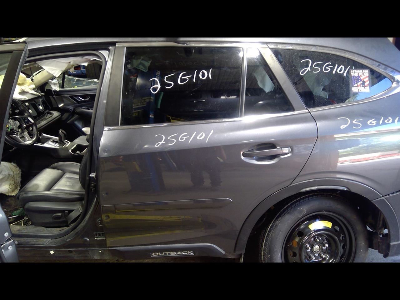 https://f005.backblazeb2.com/file/img-partshotlines-com/Inventory/NE231/Vehicle/18915_01.jpg