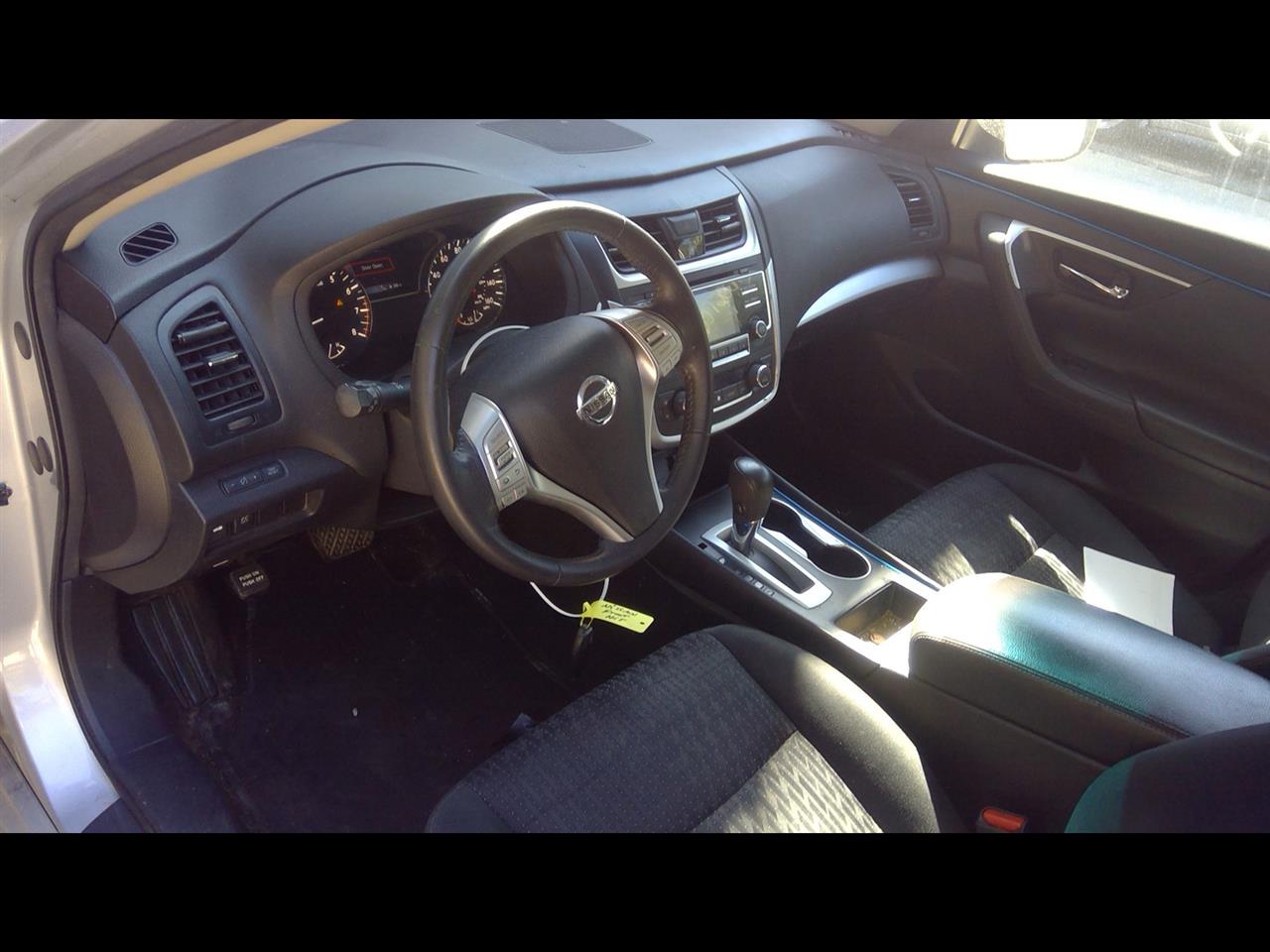 https://f005.backblazeb2.com/file/img-partshotlines-com/Inventory/NE231/Vehicle/18943_10.jpg