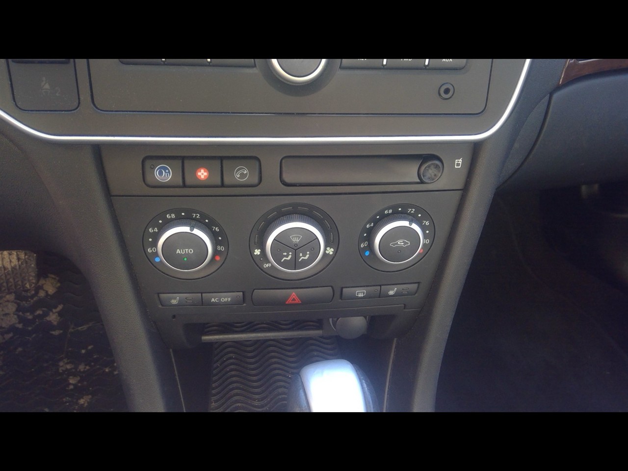 https://f005.backblazeb2.com/file/img-partshotlines-com/Inventory/NE231/Vehicle/18971_10.jpg