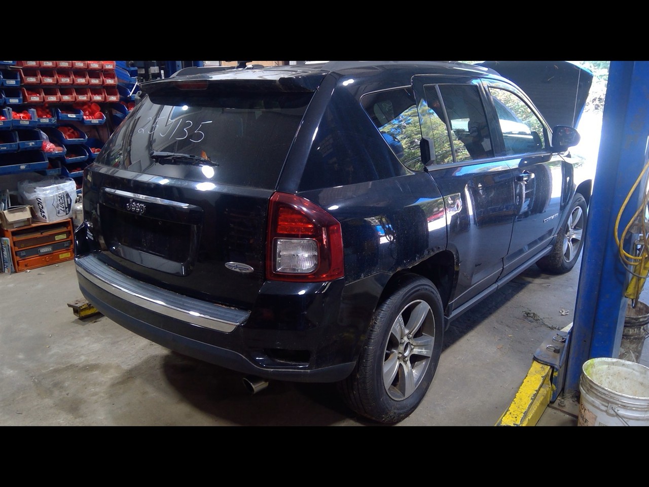 https://f005.backblazeb2.com/file/img-partshotlines-com/Inventory/NE231/Vehicle/18979_04.jpg