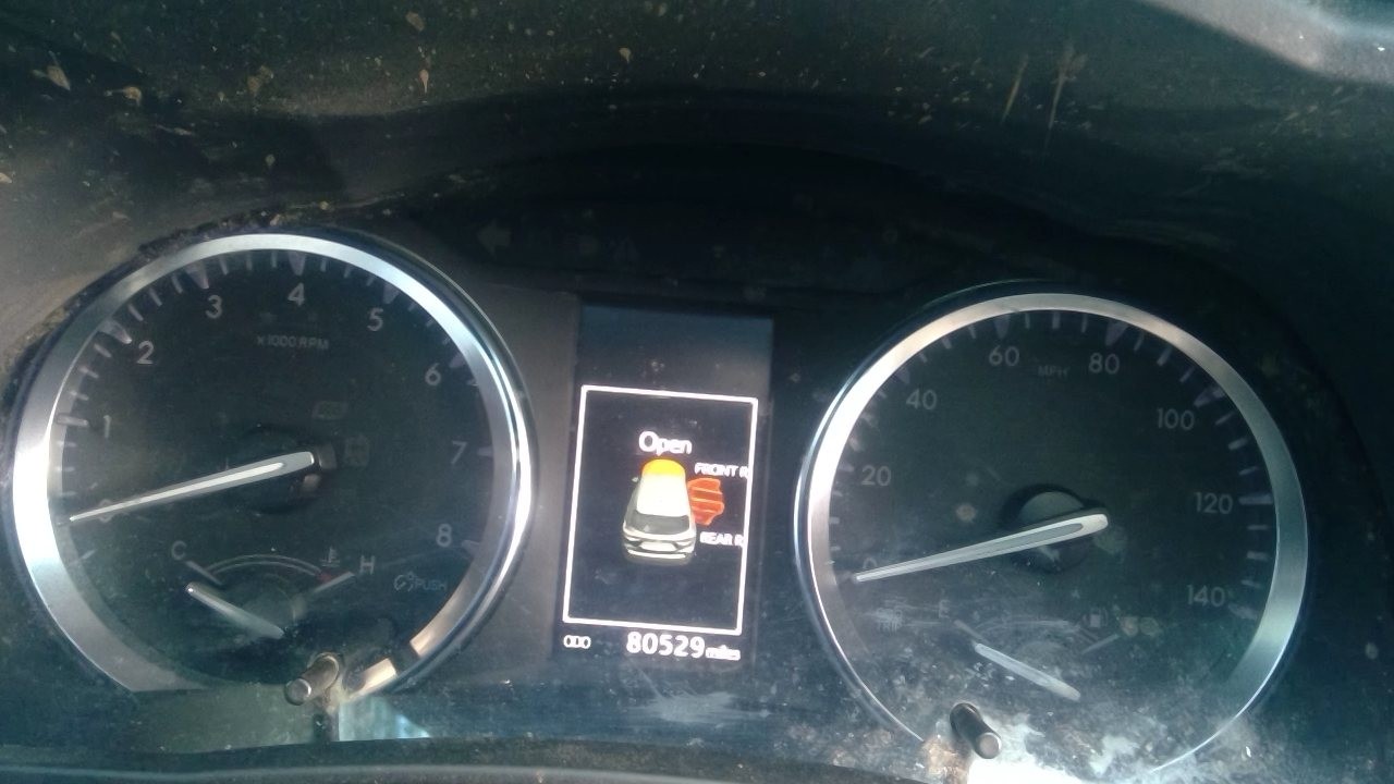https://f005.backblazeb2.com/file/img-partshotlines-com/Inventory/NE231/Vehicle/19031_04.jpg