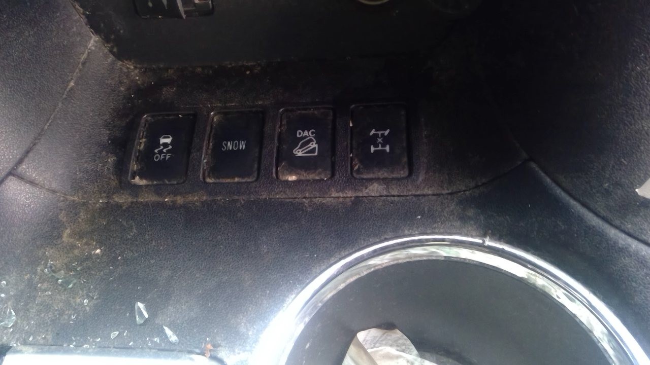 https://f005.backblazeb2.com/file/img-partshotlines-com/Inventory/NE231/Vehicle/19031_08.jpg