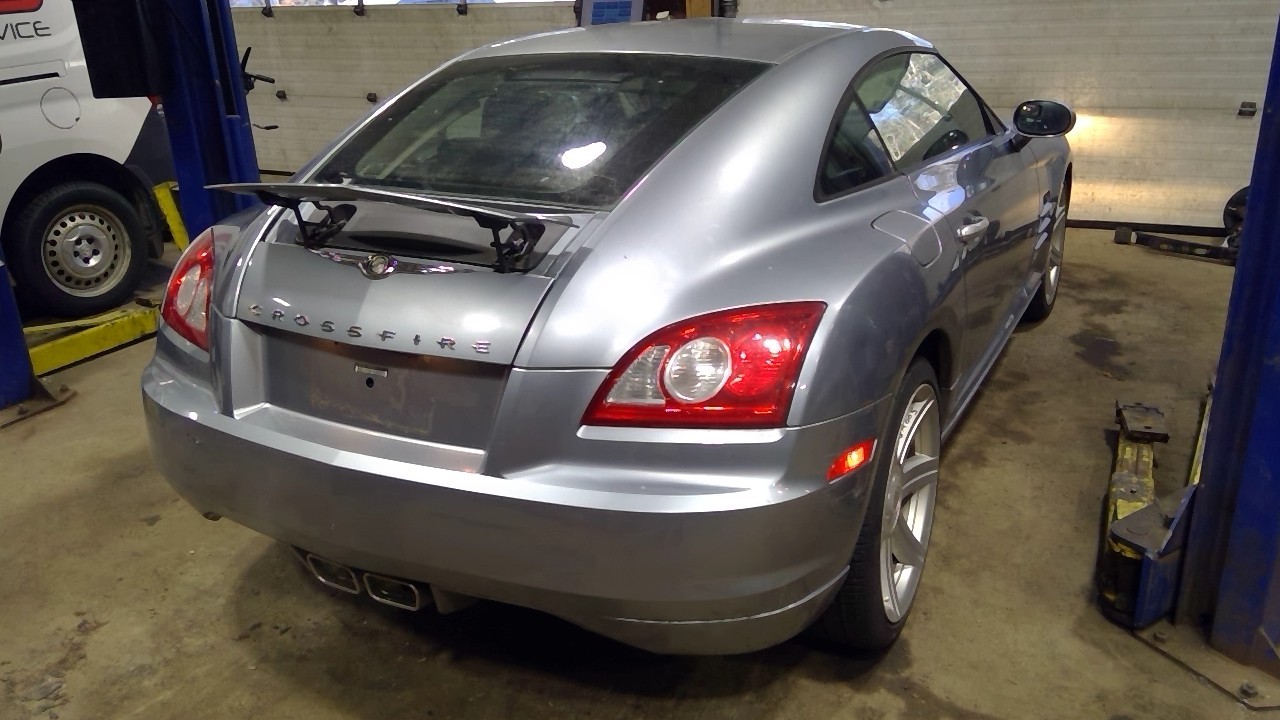 https://f005.backblazeb2.com/file/img-partshotlines-com/Inventory/NE231/Vehicle/19063_09.jpg