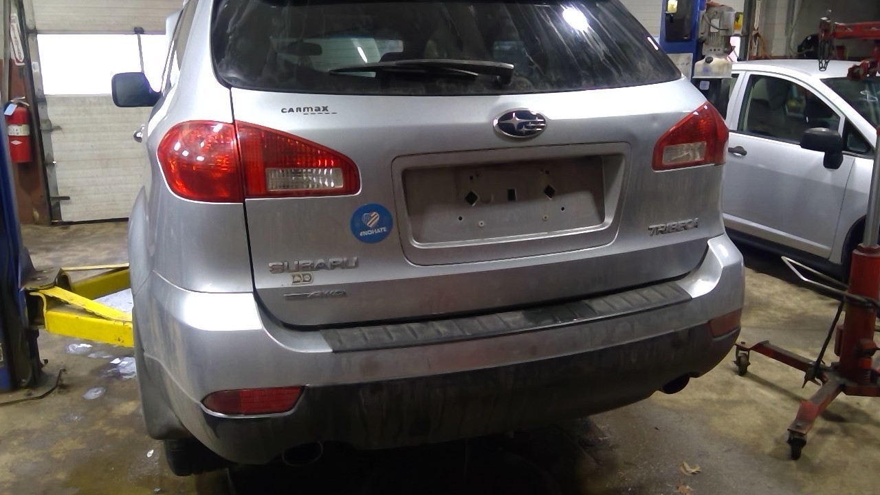https://f005.backblazeb2.com/file/img-partshotlines-com/Inventory/NE231/Vehicle/19067_08.jpg
