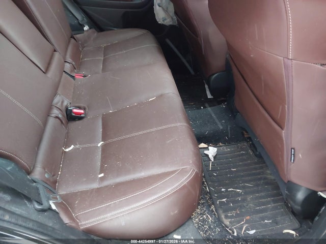 https://f005.backblazeb2.com/file/img-partshotlines-com/Inventory/NE231/Vehicle/19140_07.jpg