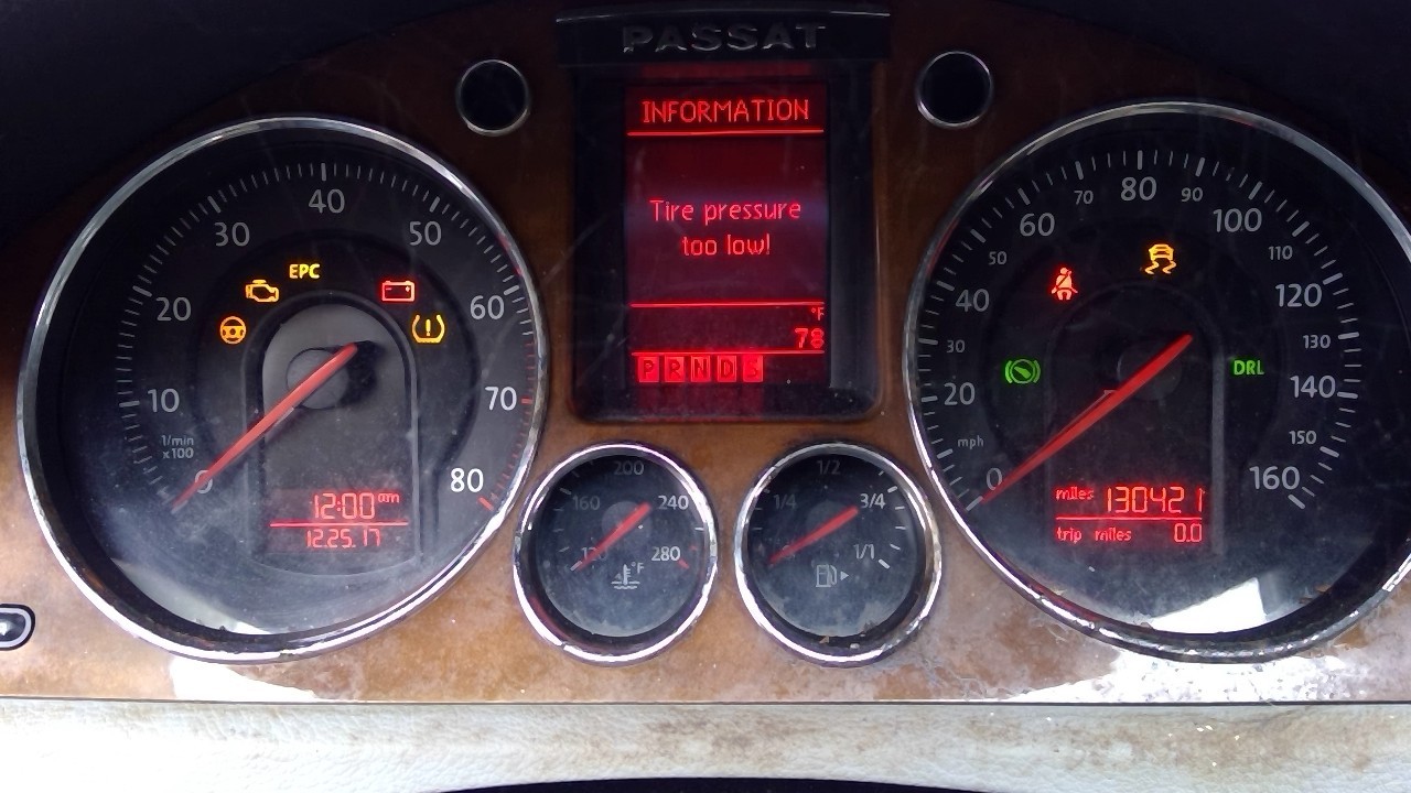 https://f005.backblazeb2.com/file/img-partshotlines-com/Inventory/NE231/Vehicle/19184_07.jpg