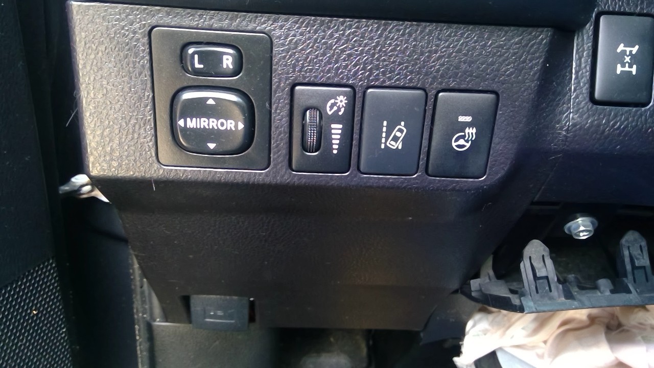 https://f005.backblazeb2.com/file/img-partshotlines-com/Inventory/NE231/Vehicle/19211_09.jpg