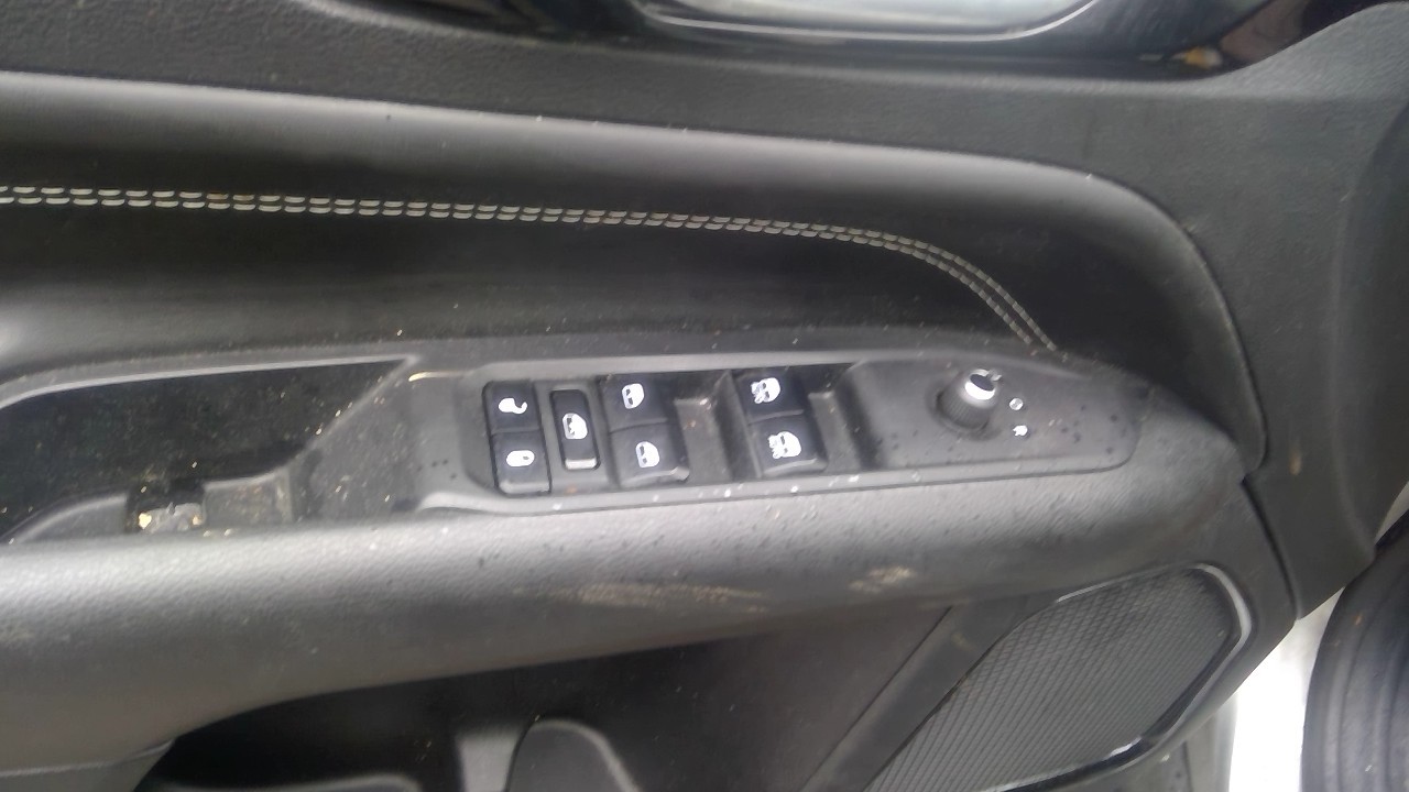 https://f005.backblazeb2.com/file/img-partshotlines-com/Inventory/NE231/Vehicle/19279_05.jpg